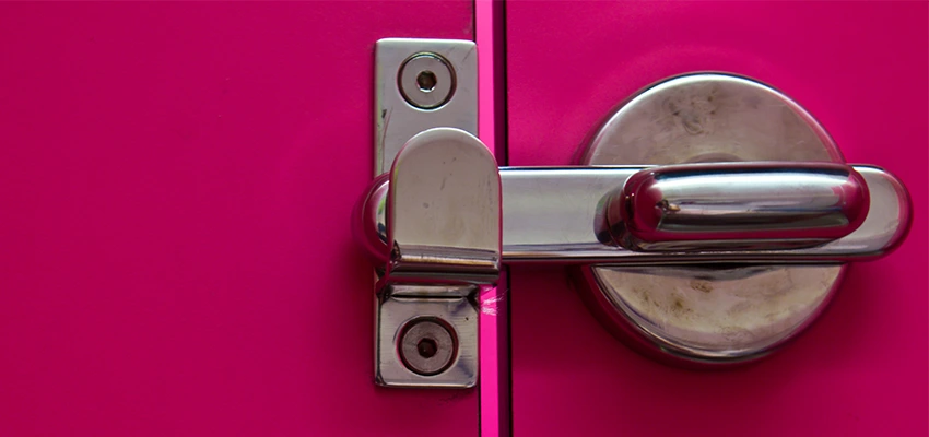 Childproof Gate Lock in Orland, California